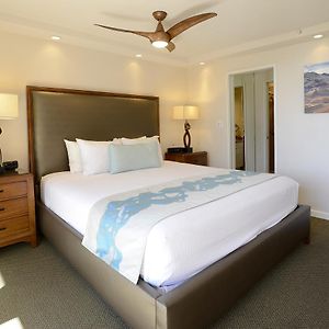 Premium One-Bedroom Apartment Ocean View Balcony